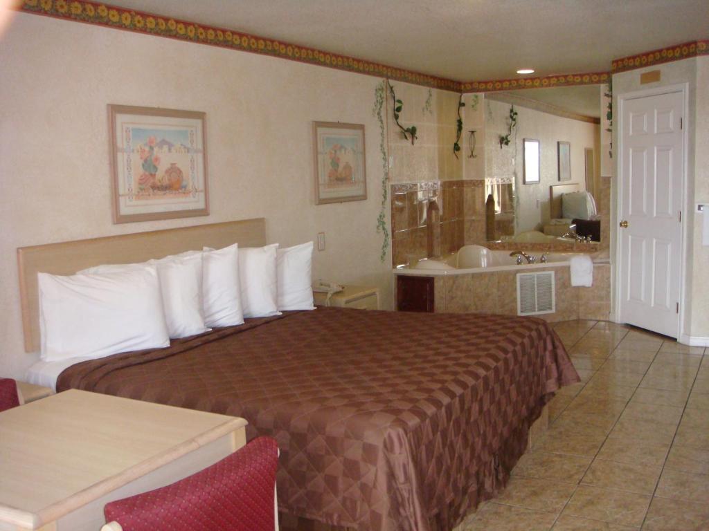 Eagle Pass Inn Esterno foto